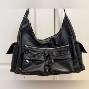 Samoh Ondoh Pocket Mug Bag Large in Black Goat
